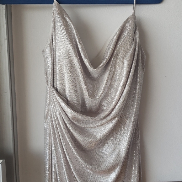 Aidan Mattox evening gown sizes 6 and 10 - Picture 2 of 6